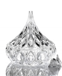 This irresistible candy dish from Godinger is reminiscent of a favorite sweet treat but, in cut crystal, will outlast anything on the dessert menu. This irresistible candy dish from Godinger is reminiscent of a favorite sweet treat but, in cut crystal, will outlast anything on the dessert menu.