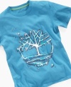 He's come full-circle. He'll love the natural feel of this cool graphic t-shirt from Timberland.