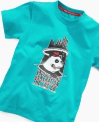 Don't keep his urban style buried. Show it off in this fun graphic t-shirt from LRG. Don't keep his urban style buried. Show it off in this fun graphic t-shirt from LRG.