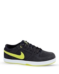 Clean and classic, this mid-top skate sneaker supports the ankle while allowing unrestricted motion and a superb board feel. Clean and classic, this mid-top skate sneaker supports the ankle while allowing unrestricted motion and a superb board feel.
