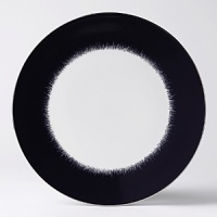 It is typical of Jasper Conran that his keen designer's eye should light on a decorative style from the early years of the pottery industry and translate it into Navy Fringe, a distinctive 21st century addition to the Jasper Conran at Wedgwood collection. It is typical of Jasper Conran that his keen designer's eye should light on a decorative style from the early years of the pottery industry and translate it into Navy Fringe, a distinctive 21st century addition to the Jasper Conran at Wedgwood collection.