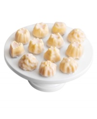 Bake dozens of dainty tea cakes, the perfect complement to an elegant afternoon gathering. This nonstick, cast aluminum pan features 30 delightfully shaped cups that create bite-sized hearts, stars, mini-bundts and more. Limited lifetime warranty. Bake dozens of dainty tea cakes, the perfect complement to an elegant afternoon gathering. This nonstick, cast aluminum pan features 30 delightfully shaped cups that create bite-sized hearts, stars, mini-bundts and more. Limited lifetime warranty.