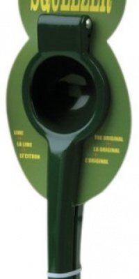 Amco Enameled Aluminum Lime Squeezer, Light Green Amco Enameled Aluminum Lime Squeezer, Light Green