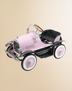 Your little driver will enjoy cruising with their friends in this vintage-style pedal roadster. Classic detailing and a glossy bodywork finish turn heads as your child cruises down the street. The Deluxe Roadster comes complete with working headlights, adjustable windshield and a spare wheel.