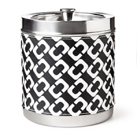 DIANE von FURSTENBERG's signature chain link pattern jumps from the dress to this fashion-forward ice bucket. DIANE von FURSTENBERG's signature chain link pattern jumps from the dress to this fashion-forward ice bucket.