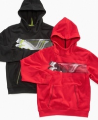 That familiar cat logo speeds across this Puma hoodie for a look that's cool and classic. That familiar cat logo speeds across this Puma hoodie for a look that's cool and classic.