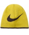 Get up. Get ready for the game in this beanie from Nike, perfect for every high-level performer.