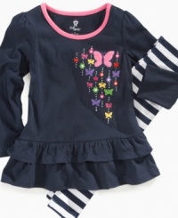 This Clubhouse tunic and leggings set is a cute and cuddly style, perfect for sunny day fun. This Clubhouse tunic and leggings set is a cute and cuddly style, perfect for sunny day fun.