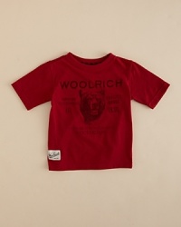 Crewneck tee with vintage-inspired bear logo print on the chest. Crewneck tee with vintage-inspired bear logo print on the chest.