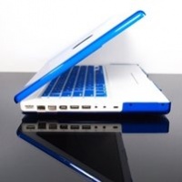 TopCase BLUE Crystal See Thru Hard Case Cover for Macbook 13 13.3 (1st Generation/A1181) with TopCase Mouse Pad TopCase BLUE Crystal See Thru Hard Case Cover for Macbook 13 13.3 (1st Generation/A1181) with TopCase Mouse Pad
