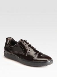 This well-constructed derby lace-up exudes sophistication with a sporty-attitude, finely crafted in polished leather with a comfortable rubber sole and stitch detailing, for a tailored finish.Leather upperLeather liningPadded insoleLeather soleMade in Italy