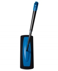 With a bi-directional feature, this snow brush from the Sharper Image works great whether cleaning off light or heavy snow.
