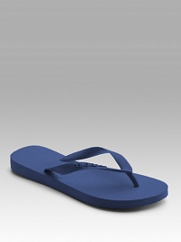Comfortable and flexible, this flip flop has a molded rubber upper. Logo detail on strap Made in Brazil Women's Sizes Please note that men's sizes are listed below. If you wear women's size 7-8 order size 6; 9-10 order size 7-8; 11 order size 9. Comfortable and flexible, this flip flop has a molded rubber upper. Logo detail on strap Made in Brazil Women's Sizes Please note that men's sizes are listed below. If you wear women's size 7-8 order size 6; 9-10 order size 7-8; 11 order size 9.