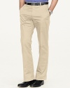 Channeling the exquisite quality of handsome Italian craftsmanship, the trim-fitting James pant is crafted in lightweight stretch twill with a slim, straight leg for a contemporary silhouette.