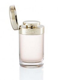Baiser Vole, a fragrance of pure passion. The original, new expression of this majestic and mysterious flower, the Lily, reflecting all its perfection for the first time, fresh, floral and powdery. An extraordinary Lily, a unique creation by Mathilde Laurent, our in-house perfumer. Baiser Vole, a fragrance of pure passion. The original, new expression of this majestic and mysterious flower, the Lily, reflecting all its perfection for the first time, fresh, floral and powdery. An extraordinary Lily, a unique creation by Mathilde Laurent, our in-house perfumer.