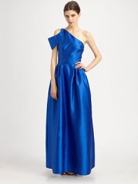 This regal, evening-perfect style features a single dramatic shoulder cuff.Asymmetrical necklineShoulder cuffSkirt pleatsConcealed side zipFully linedAbout 44 from natural waistPolyesterDry cleanMade in USA of imported fabricModel shown is 5'9½ (176cm) wearing US size 2. This regal, evening-perfect style features a single dramatic shoulder cuff.Asymmetrical necklineShoulder cuffSkirt pleatsConcealed side zipFully linedAbout 44 from natural waistPolyesterDry cleanMade in USA of imported fabricModel shown is 5'9½ (176cm) wearing US size 2.
