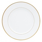 Palmyre provides the ideal backdrop for personal creativity. Able to set a refined table with its understated beauty or by creating a personalized setting when paired with another Bernardaud collection.