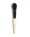 Luxurious brush designed to use with Face Powder and Sheer Finish Loose Powder. Dusts just the right amount of powder on skin for an even and polished, yet natural look. 