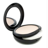 MAC Studio Fix Powder Plus Foundation NW20 15g/ 0.52oz MAC Studio Fix Powder Plus Foundation NW20 15g/ 0.52oz