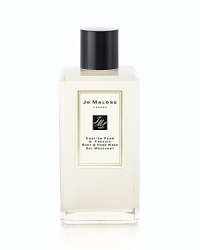 Experience the surprising, sensuous freshness of sweet pears, wrapped in a bouquet of white freesias, on a subtle background of scrambling wild roses and skin-warming amber, pathouli and woods. English Pear & Freesia Shower Gel gets skin sparkling clean and leaves just a hint of fragrance. With a moisturizing lather, it awakens the senses.