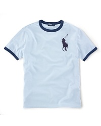 Contrast trim at the crew neck and short sleeves coordinate with the Big Pony logo on this heritage-inspired everyday tee. Contrast trim at the crew neck and short sleeves coordinate with the Big Pony logo on this heritage-inspired everyday tee.