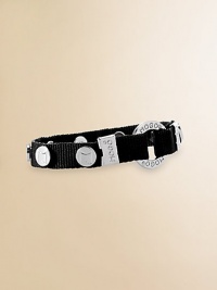 Super modern, fully adjustable bracelets link together to make headbands, anklebands, belts, necklaces and more. Each charm bracelet holds up to 8 MOGO charms.Silvertone metalPolyester and elasticSuitable for ages 8 and upImported Please note: Charms sold separately. Super modern, fully adjustable bracelets link together to make headbands, anklebands, belts, necklaces and more. Each charm bracelet holds up to 8 MOGO charms.Silvertone metalPolyester and elasticSuitable for ages 8 and upImported Please note: Charms sold separately.