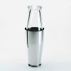 Boston shaker is composed of 18/10 stainless steel outside, with a satin finish inside. Look like a professional at your next party!