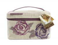 Ecotools Alicia Train Case (Color may vary) Ecotools Alicia Train Case (Color may vary)