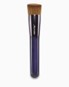 Finally, a foundation brush for use with all formulations - liquid, cream or powder. Shiseido's innovative technology combines with traditional Japanese brush-making techniques to create the perfect foundation finish. Excellent pick-up of all types of formulas for a uniform application and impeccable finish. Gently tapered strands create an angled slant that best allows bristles to reach all facial contours. Short handle allows for precise control during application and portability for travel.