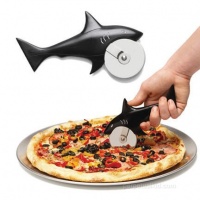 Hog Wild Idea Kitchen - Pizza Shark Pizza Cutter
