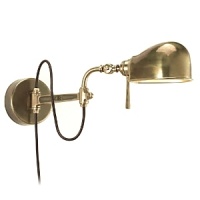 This sculptural, elegant and poised design pivots 350º at the base. A full-range dimmer switch allows for a controlled light source. This sculptural, elegant and poised design pivots 350º at the base. A full-range dimmer switch allows for a controlled light source.