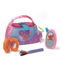 Answer the phone for fun with Abby's purse! Answer the phone for fun with Abby's purse!