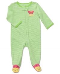 Super adorable footed sleeper by Carter's. Super adorable footed sleeper by Carter's.