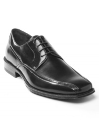 Men's dress shoes that mean business. Punctuate your 9-to-5 attire with a classic leather oxford from Via Europa. Men's dress shoes that mean business. Punctuate your 9-to-5 attire with a classic leather oxford from Via Europa.