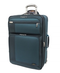 Super light and super strong, an unbeatable combo makes this first-class flier a must-have for any seasoned traveler. The durable flex-frame bounces back after impact, keeping your belongings safe inside. Two-compartments provide ample packing space and expand to fit even more in when you need it most. Limited lifetime warranty. (Clearance)