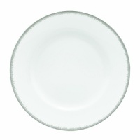 Silver Aster is an updated platinum banded pattern, with an iconic feathering detail. The pattern is a perfect blend of Wedgwood heritage and a contemporary design. Silver Aster is an updated platinum banded pattern, with an iconic feathering detail. The pattern is a perfect blend of Wedgwood heritage and a contemporary design.