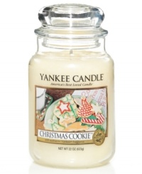 Create the illusion of baking batch after batch with the Christmas Cookie candle. A rich, buttery scent with notes of sweet vanilla give this Yankee Candle favorite its feel-good holiday aroma. Create the illusion of baking batch after batch with the Christmas Cookie candle. A rich, buttery scent with notes of sweet vanilla give this Yankee Candle favorite its feel-good holiday aroma.