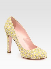Timeless silhouette in stretchy canvas, defined by a quirky daisy print. Self-covered heel, 4 (100mm)Printed canvas upperLeather lining and solePadded insoleMade in Italy Timeless silhouette in stretchy canvas, defined by a quirky daisy print. Self-covered heel, 4 (100mm)Printed canvas upperLeather lining and solePadded insoleMade in Italy