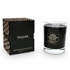 Voluspa Makassar Ebony & Peach Glass Candle & Velvet Gift Box presents an elegant and glamorous fusion of warm ebony wood, rich mahogany, sliced Mirabelle peach and sweet peony.