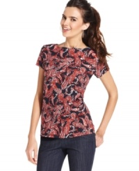 Paisley adds a pretty touch to Jones New York Signature's punchy top, featuring a flattering boat neckline and easy fit. Paisley adds a pretty touch to Jones New York Signature's punchy top, featuring a flattering boat neckline and easy fit.