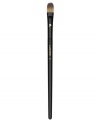 This easy-to-clean, synthetic brush is the ideal partner to all concealers. The tapered edge lays down just the right amount of coverage to camouflage imperfections, including dark circles, without settling into lines. Can also be used to apply cream eye shadows. The softer, more graduated tip allows for more even, controlled blending.