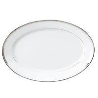 Philippe Deshoulieres Limoges china is a French based family company dating back to 1826. Deshoulieres is known for luxury porcelain and dinnerware; beautiful porcelain that moves with the times with taste and nobility. The Deshoulieres philosophy encompasses design with high standards and audacity to accompany you in your most precious moments: formal occasions, weddings or simply to enhance your home everyday in the most beautiful way. Philippe Deshoulieres Limoges china is a French based family company dating back to 1826. Deshoulieres is known for luxury porcelain and dinnerware; beautiful porcelain that moves with the times with taste and nobility. The Deshoulieres philosophy encompasses design with high standards and audacity to accompany you in your most precious moments: formal occasions, weddings or simply to enhance your home everyday in the most beautiful way.