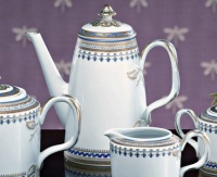 Mottahedeh Chinoise Blue Coffeepot 48 Oz Mottahedeh Chinoise Blue Coffeepot 48 Oz