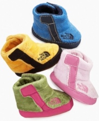A warm and fuzzy winter infant bootie, lined with fleece and 100g Heatseeker™ insulation, keep little toes toastie. A soft, flexible and forgiving synthetic sole allows room for fast-growing feet. A warm and fuzzy winter infant bootie, lined with fleece and 100g Heatseeker™ insulation, keep little toes toastie. A soft, flexible and forgiving synthetic sole allows room for fast-growing feet.