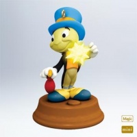 2011 Hallmark JIMINY CRICKET Miniature Magic Ornament from Walt Disneys Pinocchio - QXM9147 2011 Hallmark JIMINY CRICKET Miniature Magic Ornament from Walt Disneys Pinocchio - QXM9147