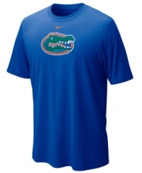 Keep team spirit rolling with this Florida Gators NCAA t-shirt from Nike. Keep team spirit rolling with this Florida Gators NCAA t-shirt from Nike.