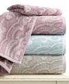 A tonal medallion design lends chic sophistication to the bath in this Lauren Ralph Lauren Carlisle Medallion bath towel. Finished in pure cotton for a soft hand. Choose from three soft hues.