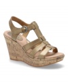 Take that first step into the warmer seasons! The Abbott sandals from b.o.c. by Born are a stylish choice for your sunny wardrobe. With sleek gladiator-inspired straps and a high cork heel, they convey a natural yet modern look.