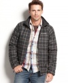 Time for a change. Get an alternate look in an instant with this reversible jacket from Columbia.