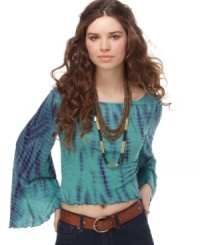 Oh-so boho, tie dye gets modernized in a cropped style with this Free People top! Oh-so boho, tie dye gets modernized in a cropped style with this Free People top!
